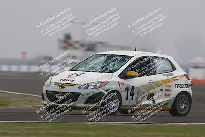 media/Jan-18-2026-CalClub SCCA (Sun) [[8bc6468723]]/Group 3 Race/Turn 1/